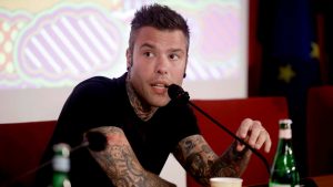 Fedez al lavoro dopo la malattia (Fonte Ansa)